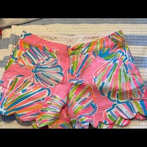 Lilly Pulitzer buttercup shorts
